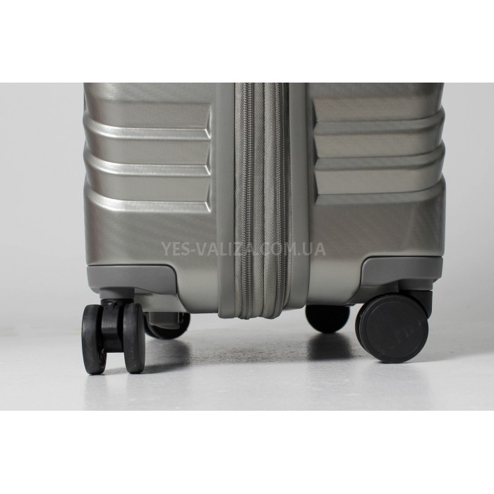 Валіза середня M полікарбонат золото 66х45х27+5см/84л/3.9кг/Airtex 641, фото 9