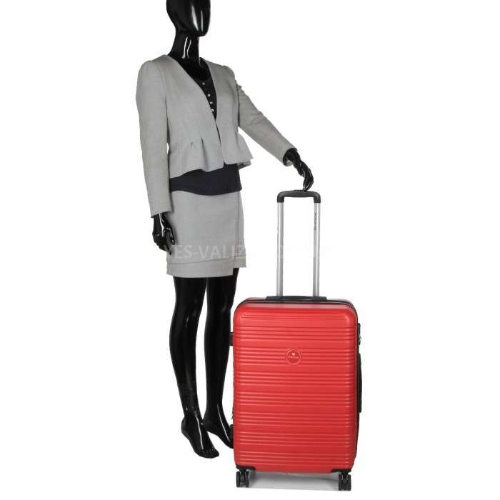 Чемодан Франция средний M красный 65х46х28+5см/78л/3.6кг/Worldline 805, фото 10