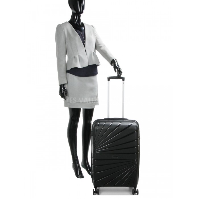Валіза середня М поліпропілен чорна 65х43х27+5/72л/3.5кг/Worldline 287, фото 10
