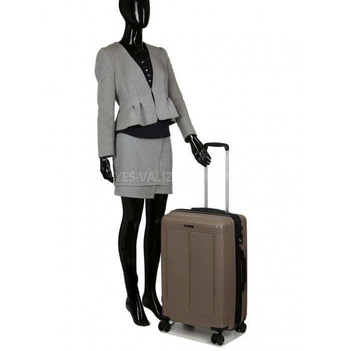 Чемодан средний М полипропилен беж 65х43х28+5/72л/3.4кг/Worldline 292, фото 10