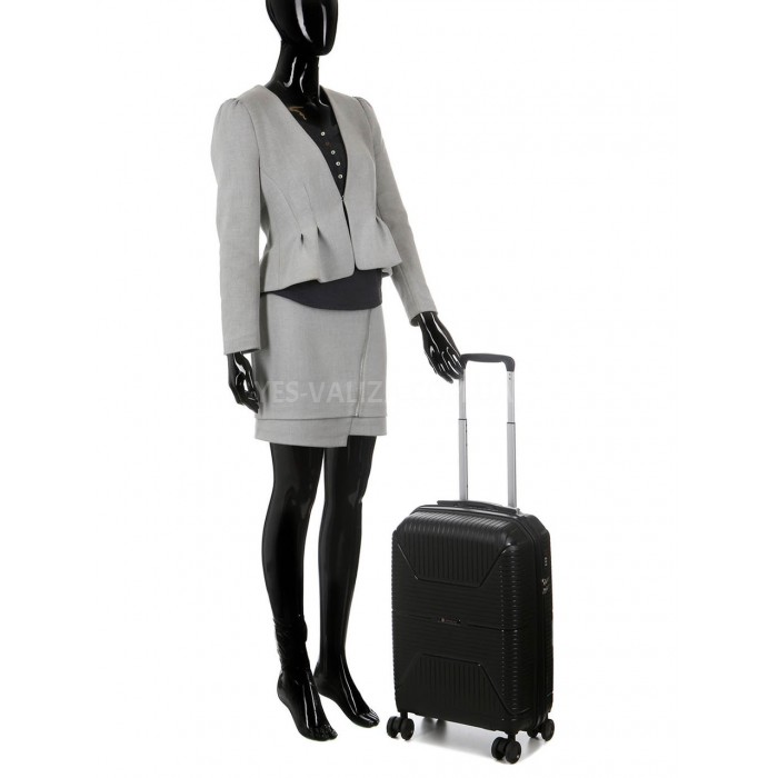 Валіза мала S поліпропілен чорна 55х37х22см/38л/2.7кг/Worldline 291, фото 9