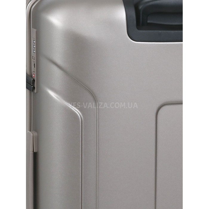 Чемодан средний M поликарбонат шампань 66х46х26+4/77л/3.6кг/Airtex 748, фото 12
